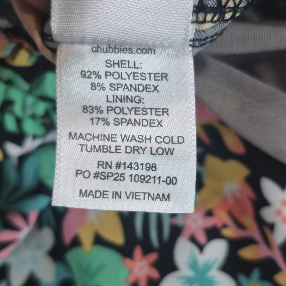 Chubbies Swim Trunks Mens Small Black Floral Tropical The Bloomerangs 5.5 Inseam